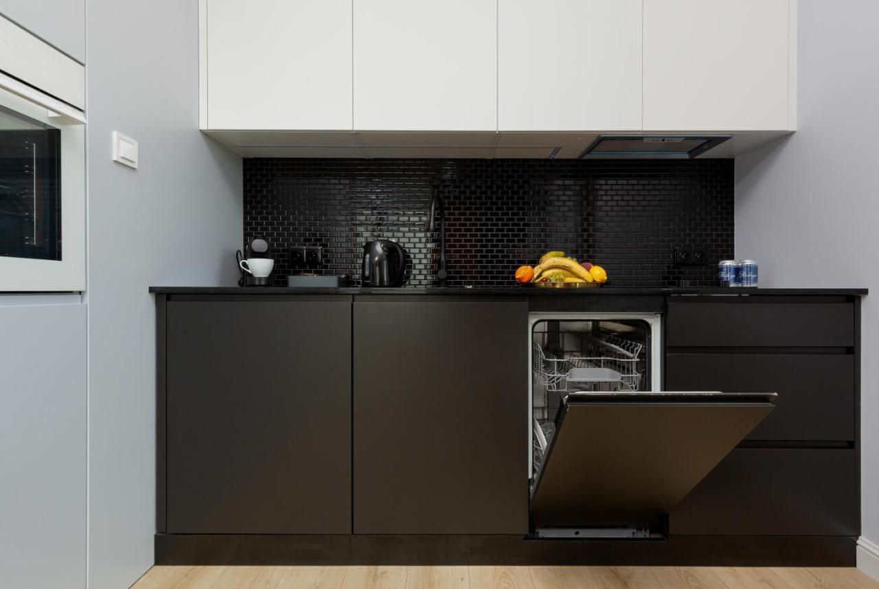 Studio Centrum Pawia 51 Apartments By Renters Prestige Варшава Экстерьер фото